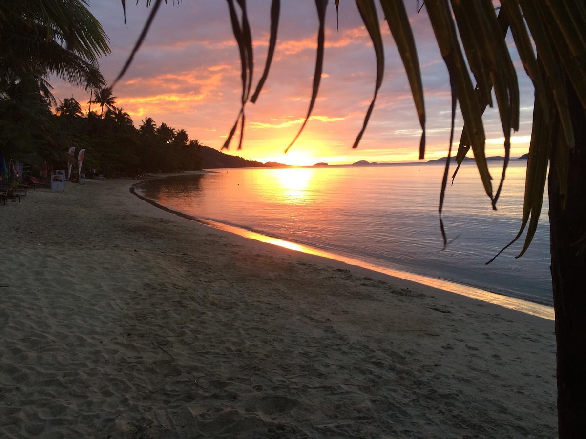 Готель Sea Paradise Ban Khlong Kloi Екстер'єр фото